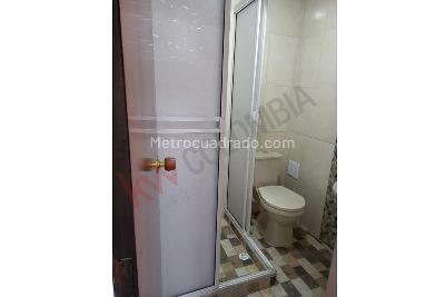 Apartamento en venta en Alcazares, Cali · foto 3 de 17