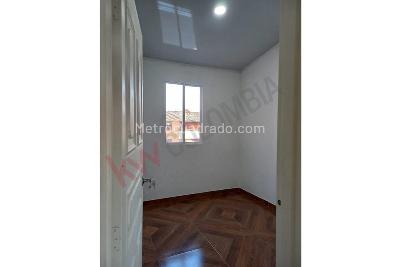 Apartamento en venta en Alcazares, Cali · foto 9 de 17