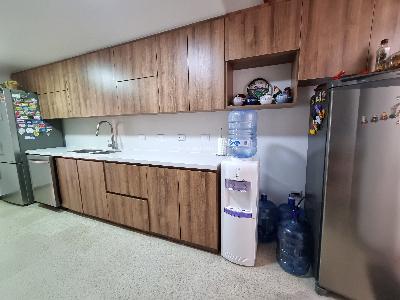 Casa de 4 alcobas en venta en Loma Del Escobero, Envigado, 190 m² · foto 12 de 20