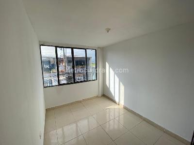 Casa de 5 alcobas en venta en Ciudad Del Campo, Cali, 252 m² · foto 3 de 20