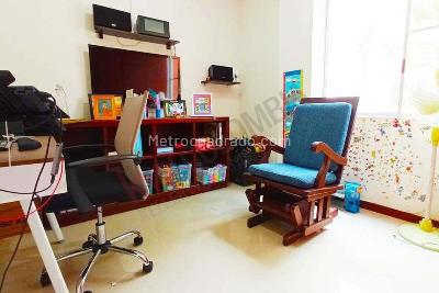 Apartamento de 3 alcobas en venta en Guadalupe, Cali, 128 m² · foto 11 de 17