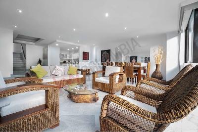 Apartamento de 3 alcobas en venta en Versalles, Cali, 275 m² · foto 2 de 18