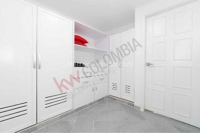 Apartamento de 3 alcobas en venta en Versalles, Cali, 275 m² · foto 14 de 18