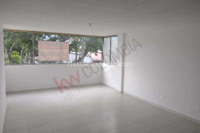 Apartamento de 4 alcobas en venta en Pampalinda, Cali, 110 m² · foto 2 de 20