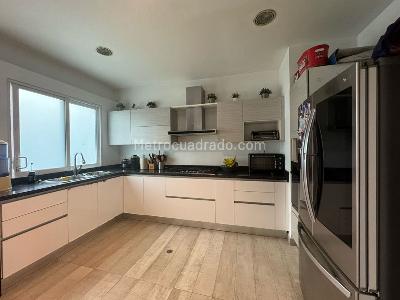Apartamento de 3 alcobas en venta en Normandia, Cali, 256 m² · foto 8 de 20