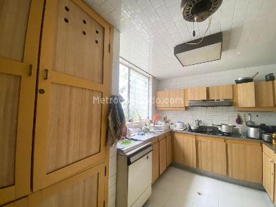 Casa de 5 alcobas en venta en Santa Monica, Cali, 426 m² · foto 2 de 9