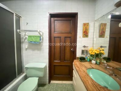 Casa de 5 alcobas en venta en Santa Monica, Cali, 426 m² · foto 7 de 9
