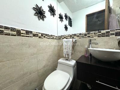 Apartamento de 3 alcobas en venta en Versalles, Cali, 125 m² · foto 2 de 13