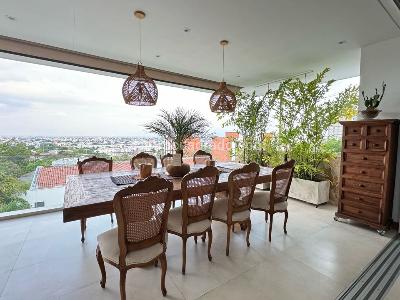 Casa de 4 alcobas en venta en Cristales, Cali, 475 m² · foto 2 de 20