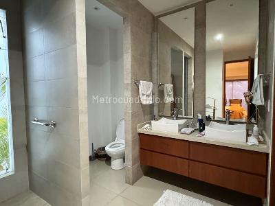 Casa de 4 alcobas en venta en Cristales, Cali, 475 m² · foto 8 de 20