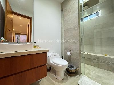 Casa de 4 alcobas en venta en Cristales, Cali, 475 m² · foto 12 de 20