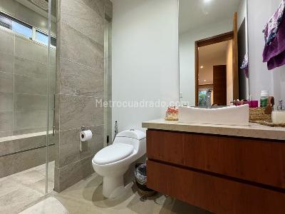 Casa de 4 alcobas en venta en Cristales, Cali, 475 m² · foto 14 de 20