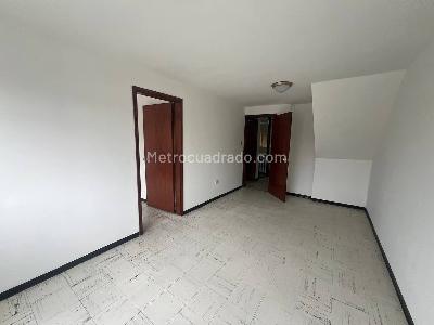 Casa en venta en Ciudad Kennedy Central, Bogotá · foto 9 de 15