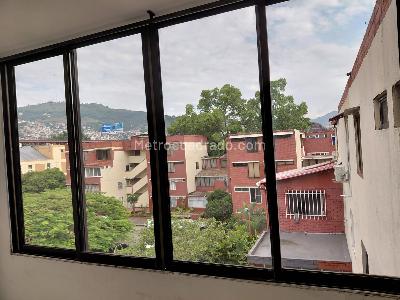 Apartamento de 3 alcobas en venta en Tequendama, Cali, 98 m² · foto 2 de 20