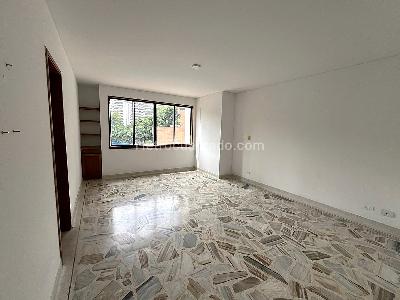 Apartamento de 3 alcobas en venta en Santa Teresita, Cali, 217 m² · foto 8 de 16