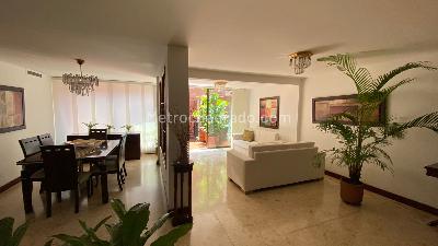 Casa de 4 alcobas en venta en Quintas De Don Simon, Cali, 300 m² · foto 3 de 20