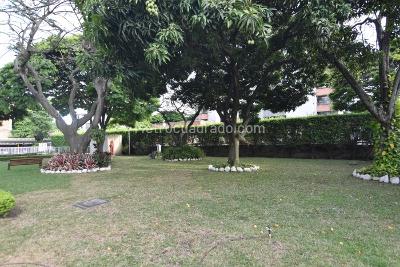 Apartamento de 3 alcobas en venta en Prados Del Norte, Cali, 113 m² · foto 12 de 15