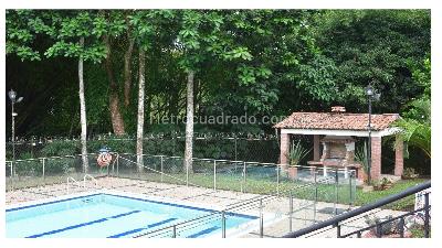 Casa de 5 alcobas en venta en Viña De Calambeo, Ibagué, 330 m² · foto 5 de 12