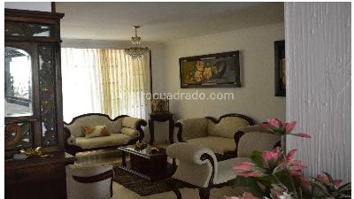 Casa de 5 alcobas en venta en Viña De Calambeo, Ibagué, 330 m² · foto 8 de 12