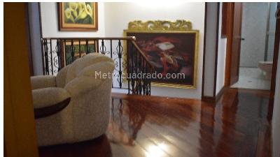Casa de 5 alcobas en venta en Viña De Calambeo, Ibagué, 330 m² · foto 9 de 12