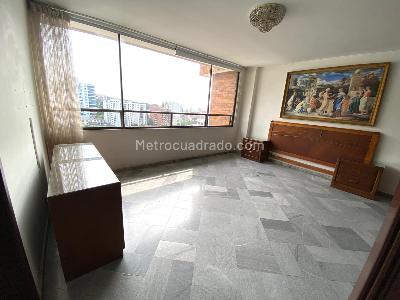 Apartamento de 3 alcobas en venta en Santa Teresita, Cali, 321 m² · foto 13 de 20