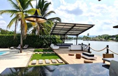 Casa de 5 alcobas en venta en El Peñon, Girardot, 625 m² · foto 5 de 20