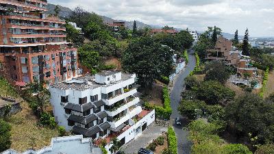 Apartamento en venta en Menga, Cali · foto 2 de 20