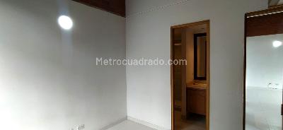 Apartamento en venta en Loma Del Indio, Medellín · foto 7 de 20