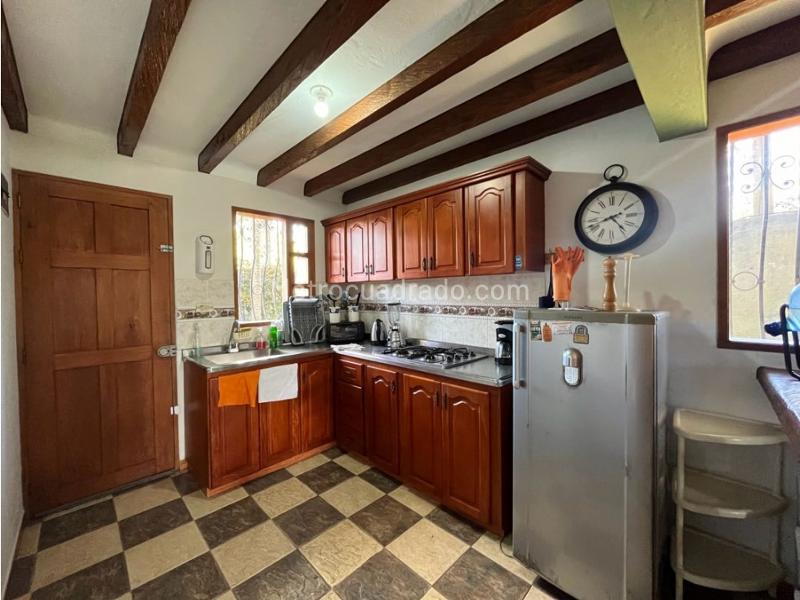 4BR House in Llanogrande (350 m²) - 4