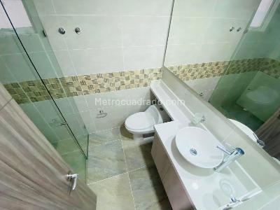 Apartamento de 2 alcobas en venta en Valle Del Lili, Cali, 91 m² · foto 12 de 18