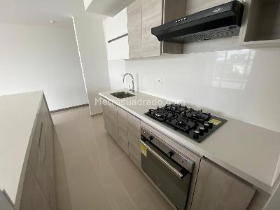 Apartamento de 2 alcobas en venta en Valle Del Lili, Cali, 91 m² · foto 5 de 18