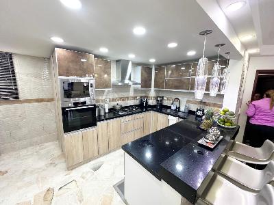 Apartamento de 3 alcobas en venta en Quintas De Don Simon, Cali, 150 m² · foto 2 de 12