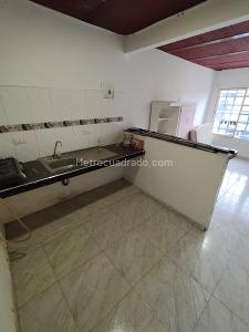 Casa de 5 alcobas en venta en Rodrigo Lara Bonilla, Cali, 205 m² · foto 5 de 19