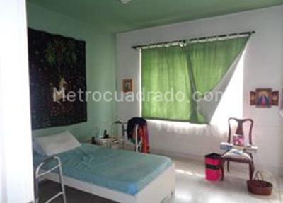 Casa de 4 alcobas en venta en Arboledas, Cali, 463 m² · foto 7 de 14