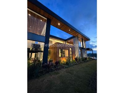 House for rent in Alto De Las Palmas, Medellín