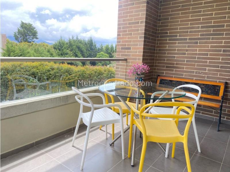 1BR Apartment in Llanogrande (64 m²) - 2