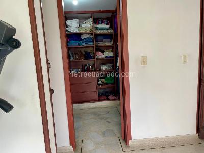 Casa de 5 alcobas en venta en Quintas De Don Simon, Cali, 255 m² · foto 10 de 20