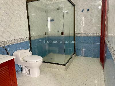 Casa de 5 alcobas en venta en Quintas De Don Simon, Cali, 255 m² · foto 13 de 20