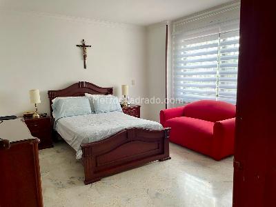 Casa de 5 alcobas en venta en Quintas De Don Simon, Cali, 255 m² · foto 18 de 20
