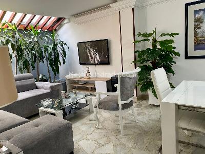 Casa de 5 alcobas en venta en Quintas De Don Simon, Cali, 255 m² · foto 2 de 20