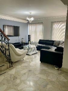 Casa de 5 alcobas en venta en Quintas De Don Simon, Cali, 255 m² · foto 3 de 20