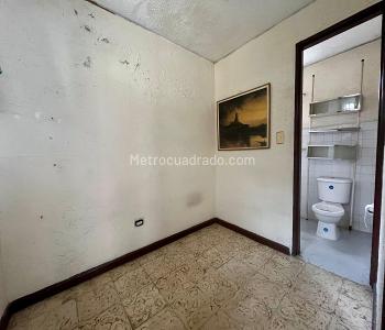 Casa de 5 alcobas en venta en San Fernando, Cali, 300 m² · foto 10 de 15