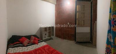 Casa de 3 alcobas en venta en Manzanares De Ciudad Del Valle, Palmira, 60 m² · foto 7 de 13