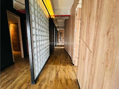 Apartamento de 3 alcobas en arriendo en Poblado San Lucas, Medellín, 330 m² · foto 8 de 20