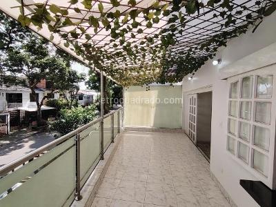 Casa de 4 alcobas en venta en Nueva Tequendama, Cali, 481 m² · foto 2 de 20