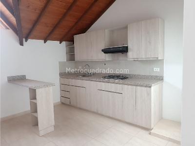 Casa de 5 alcobas en venta en Las Torres, Rionegro, 172 m² · foto 3 de 16
