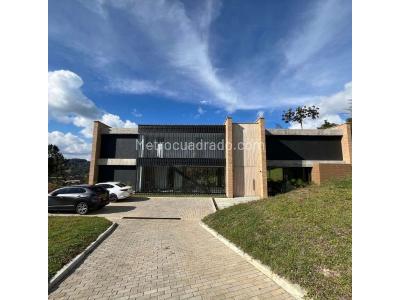 Casa en Arriendo, Alto De Las Palmas, Medellín