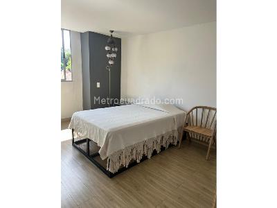 Apartamento en arriendo en Poblado, Medellín · foto 4 de 12