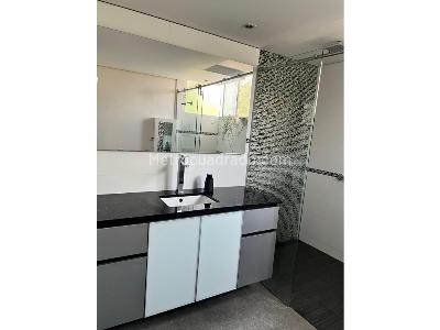 Apartamento en arriendo en Poblado, Medellín · foto 10 de 12