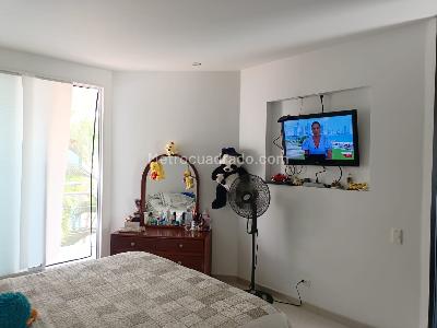 Casa de 3 alcobas en venta en Alcatraz, Girardot, 127 m² · foto 10 de 11